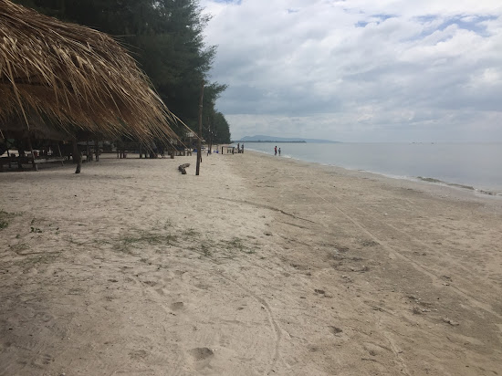 Bakhlong Beach