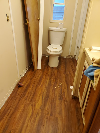 Flooring Store «Demar Co», reviews and photos, 515 Strander Blvd, Seattle, WA 98188, USA