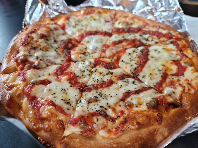 #1 best pizza place in Columbus - ZwanzigZ Pizza
