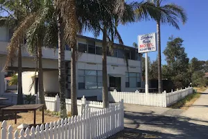 Ettalong Beach Motel image