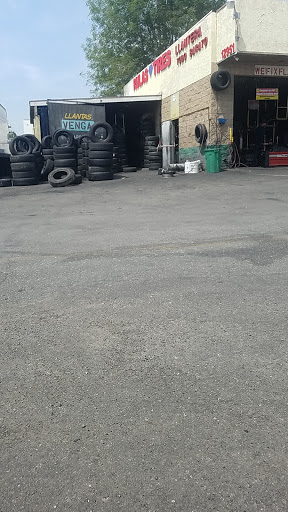 RULAS TIRES image