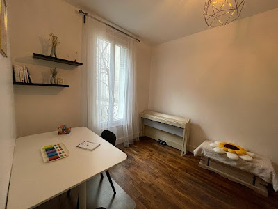 Marina Legros Art Thérapeute Boulogne Billancourt à Boulogne-Billancourt