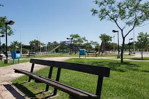 Plaza de Juegos de la Costanera Vuelta Fermosa image