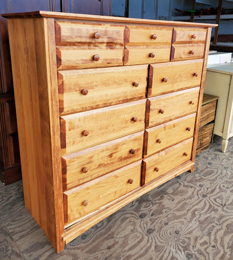 Thrift Store «St. Vincent de Paul Thrift Store», reviews and photos, 4009 S 56th St, Tacoma, WA 98409, USA