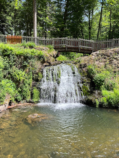 Cascade Du Gué Du Saut