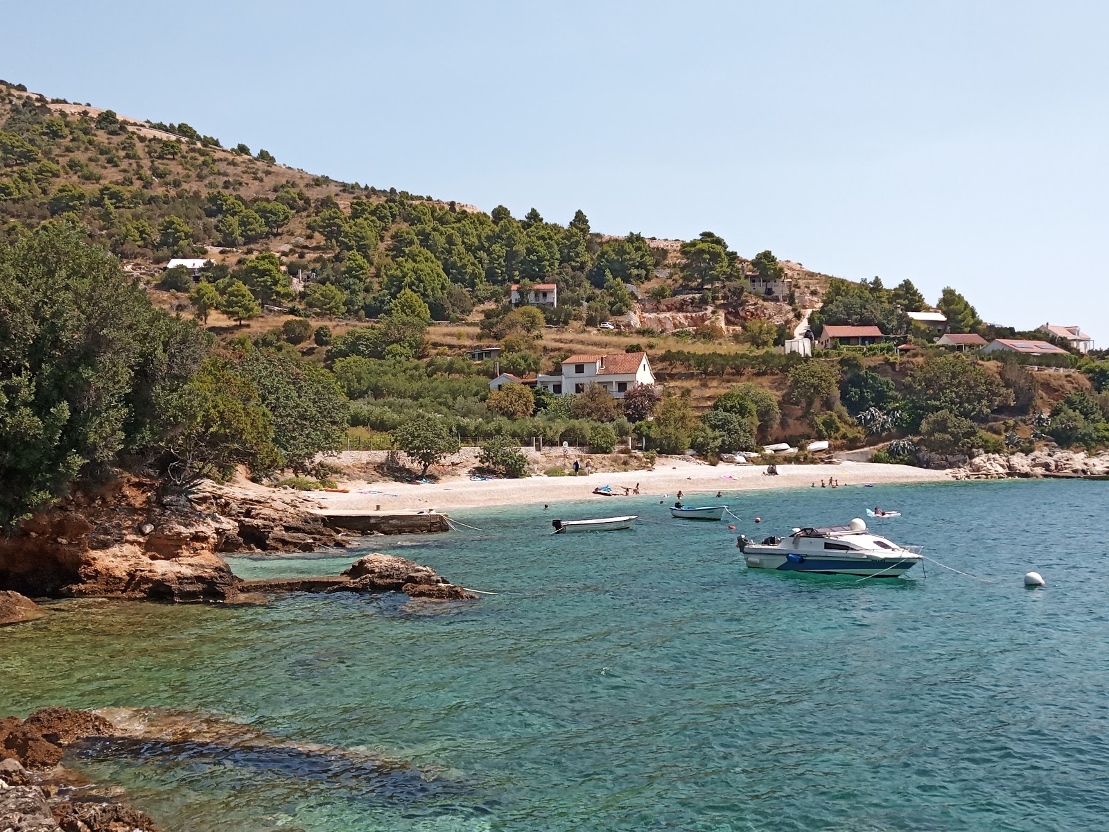 Photo de Murvica beach zone sauvage