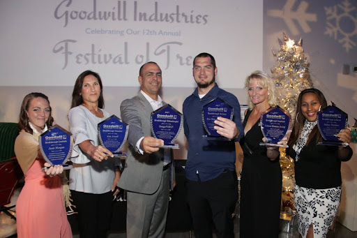 Moving and Storage Service «Two Men and a Truck», reviews and photos, 5878 Enterprise Pkwy, Fort Myers, FL 33905, USA