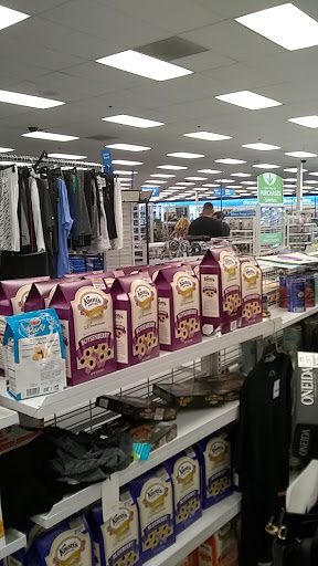 Clothing Store «Ross Dress for Less», reviews and photos, 7884 Van Nuys Blvd, Van Nuys, CA 91402, USA