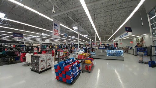 Sporting Goods Store «Academy Sports + Outdoors», reviews and photos, 6425 Garth Rd, Baytown, TX 77521, USA