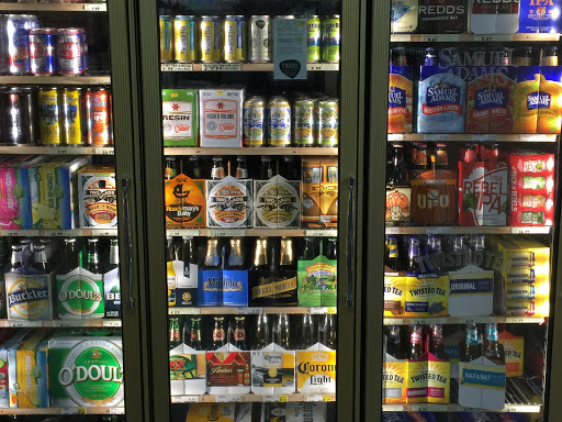 Liquor Store «Davis Street Package Store», reviews and photos, 197 Davis St, Oakville, CT 06779, USA