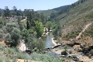 Praia Fluvial do Penedo Furado image