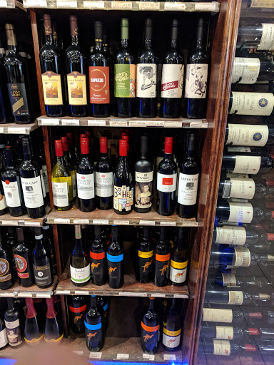 Liquor Store «New York Wine Exchange», reviews and photos, 9 Broadway, New York, NY 10004, USA