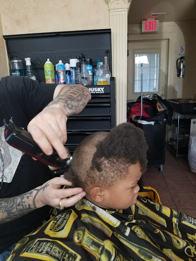 Barber Shop «Flat Liners Barber Shop», reviews and photos, 901 Main St, Grandview, MO 64030, USA