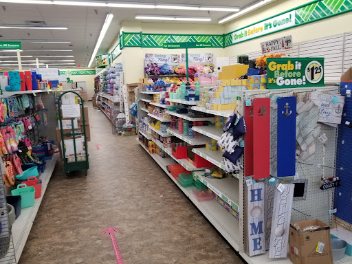Dollar Store «Dollar Tree», reviews and photos, 376 Main St, Wakefield, MA 01880, USA