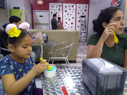 Ice Cream Shop «Instacream N7», reviews and photos, 8008 NW 103rd St, Hialeah Gardens, FL 33016, USA
