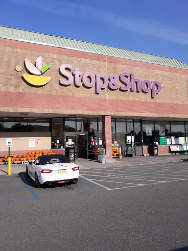 Shopping Mall «The Bay Terrace», reviews and photos, 23-98 Bell Blvd, Bayside, NY 11360, USA