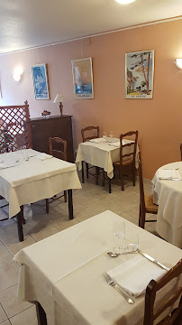 Atmosphère du Restaurant français Le Grand Condé - hôtel-restaurant-traiteur à Montmirail - n°7