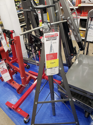 Hardware Store «Harbor Freight Tools», reviews and photos, 5185 Campbells Run Rd, Pittsburgh, PA 15205, USA