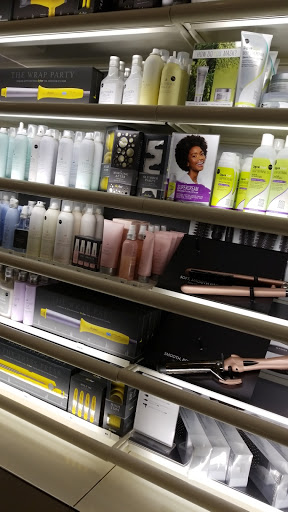 Cosmetics Store «SEPHORA», reviews and photos, 3000 184th St SW #302, Lynnwood, WA 98037, USA