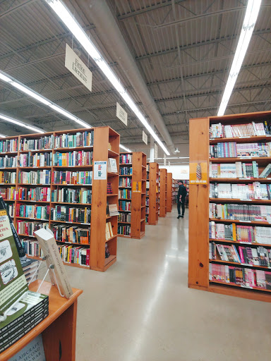 Book Store «Half Price Books», reviews and photos, 1075 E Golf Rd, Schaumburg, IL 60173, USA