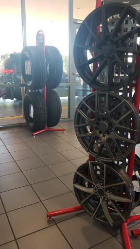 Tire Shop «Discount Tire Store - Scottsdale, AZ», reviews and photos, 20555 N Scottsdale Rd, Scottsdale, AZ 85255, USA