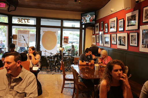 Shopping Mall «Marsh Manor Shopping Center», reviews and photos, 3700 Florence St, Redwood City, CA 94063, USA