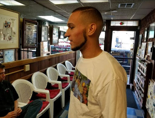 Barber Shop «Vanishing American Barber Shop», reviews and photos, 10 NE 2nd St, Gresham, OR 97030, USA