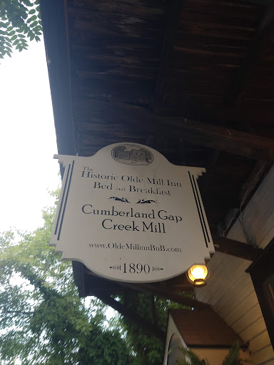 Restaurant «The Pineapple Tea Room & Coffee Shoppe», reviews and photos, 604 Colwyn St, Cumberland Gap, TN 37724, USA