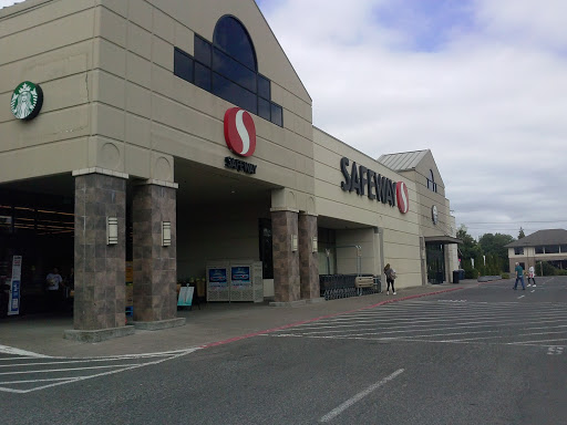 Safeway, 1891 Pioneer Pkwy E, Springfield, OR 97477, USA, 