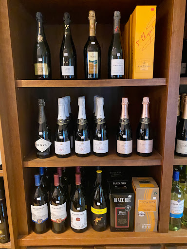 Wine Store «Spiritus Wines», reviews and photos, 220 Asylum St, Hartford, CT 06103, USA