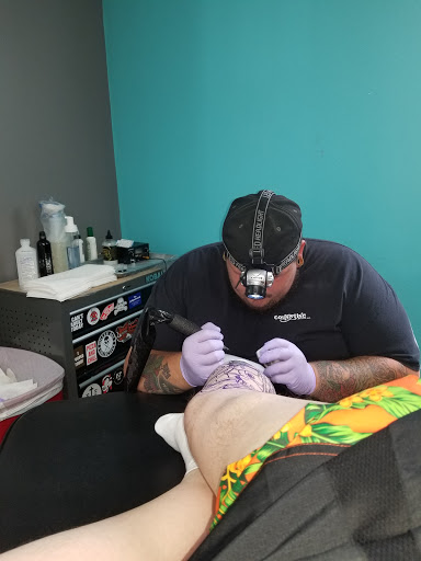 Explore hot air balloon tattoo ideas, creative tattoo ideas in Lexington, available at Tattoo Pro Studio Jurassic Art