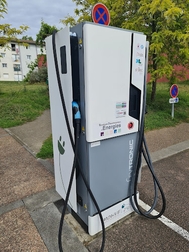 Borne de recharge de véhicules électriques MObiVE Station de recharge Saint-Paul-lès-Dax