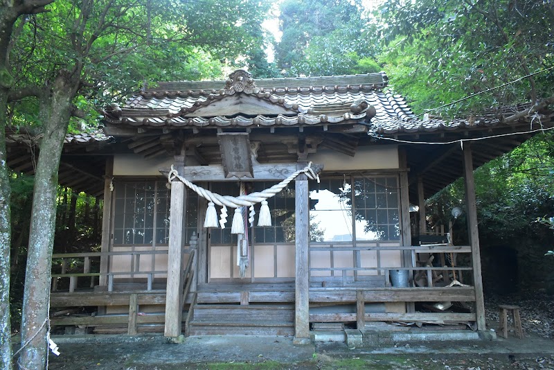 審磨神社