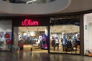 s.Oliver Store image