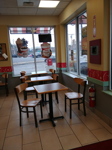 Donut Shop «Honey Dew Donuts», reviews and photos, 156 Andover St, Danvers, MA 01923, USA