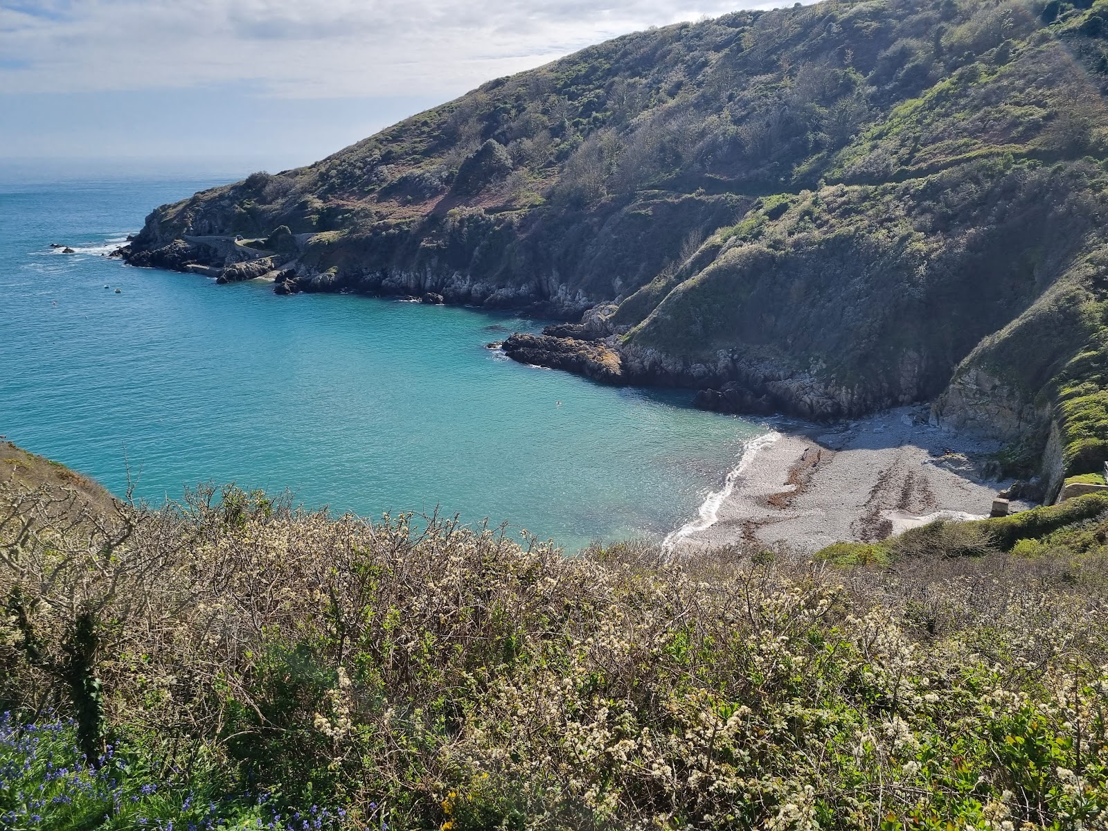 Φωτογραφία του Saints Bay Tower 14 και η εγκατάσταση