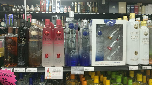 Liquor Store «Grand Liquors», reviews and photos, 1328 Grand Ave, Waukegan, IL 60085, USA