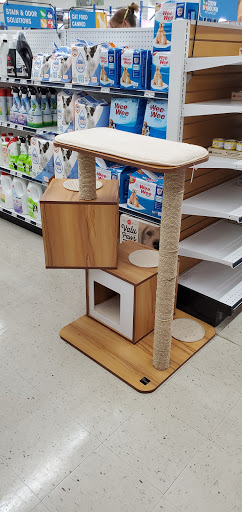 Pet Supply Store «Chow Hound Pet Supplies», reviews and photos, 660 Chicago Dr, Holland, MI 49423, USA