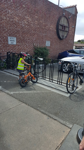 Wine Store «Kermit Lynch Wine Merchant», reviews and photos, 1605 San Pablo Ave, Berkeley, CA 94702, USA