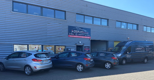 PIECES AUTO SERVICES