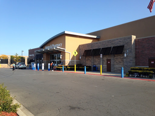 Department Store «Walmart Supercenter», reviews and photos, 8331 S Stewart Ave, Chicago, IL 60620, USA