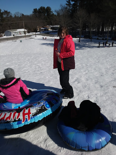 Golf Course «Hickory Hill Golf Course», reviews and photos, 200 N Lowell St, Methuen, MA 01844, USA