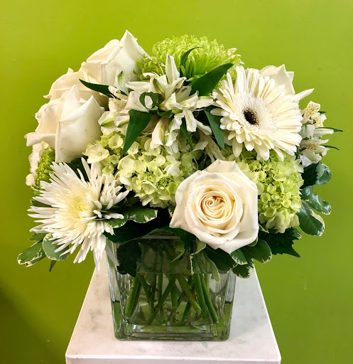 Florist «Sweet William & Thyme», reviews and photos, 19 E Railroad Ave, Jamesburg, NJ 08831, USA