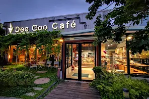 Dee Goo Cafe image