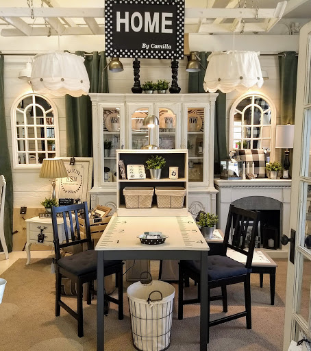 Design & Consign - The Indoor Marketplace