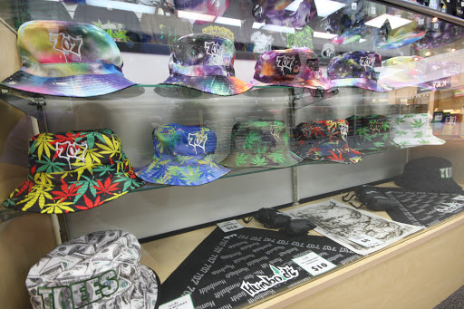 Clothing Store «Humboldt Clothing Company», reviews and photos, 3300 Broadway St #204, Eureka, CA 95501, USA