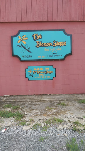 Florist «Blossom Shoppe», reviews and photos, 102 E Washington St, Princeton, KY 42445, USA