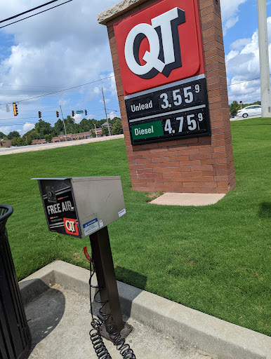 Gas Station «QuikTrip», reviews and photos, 927 Gainesville Hwy, Buford, GA 30518, USA