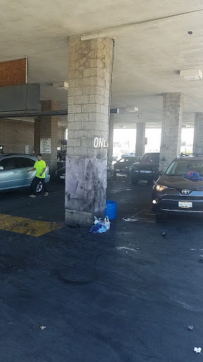 Car Wash «Classic Car Wash», reviews and photos, 18470 Devonshire St, Northridge, CA 91325, USA