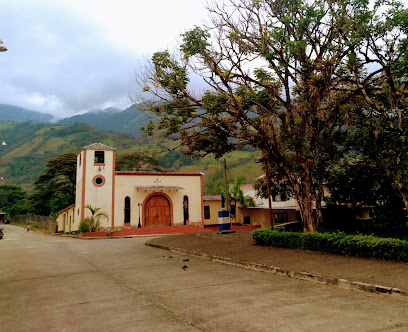 Iglesia San Isidro de Mámbita
